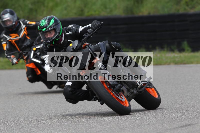 Archiv-2025/10 23.04.2025 Cornu Master School ADR/rot-rouge/46